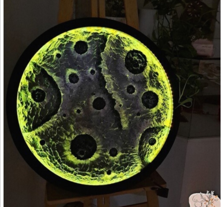 تابلو ماه چراغ دار هنر دست قطر ۹۰ کد ۹۰۳